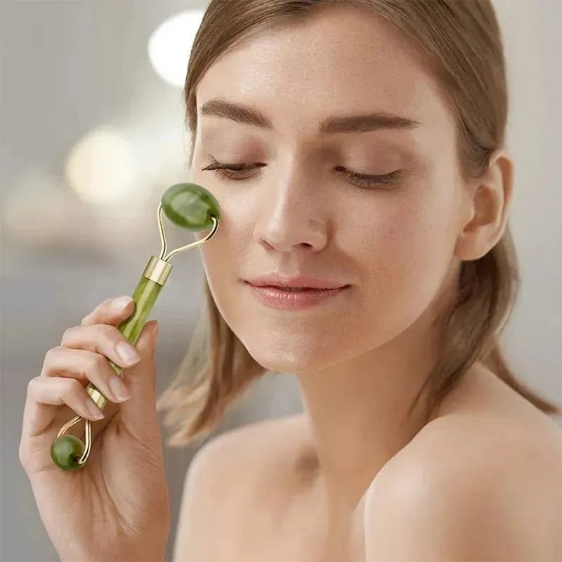 Jade Roller for face massage - Image 3